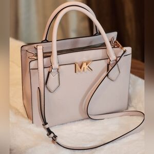 EUC MICHAEL KORS MOTT LARGE POWDER BLUSH LEATHER SATCHEL CROSSBODY